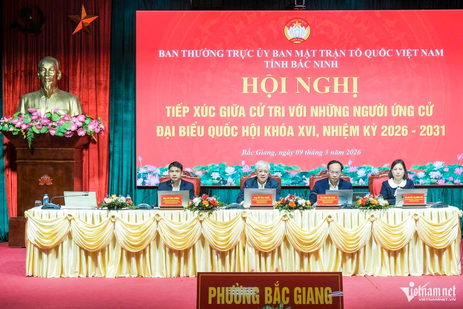 Phó Chủ tịch thường trực Quốc hội Đỗ Văn Chiến tiếp xúc cử tri tại Bắc Ninh Phó Chủ tịch thường trực Quốc hội Đỗ Văn Chiến tiếp xúc cử tri tại Bắc Ninh
