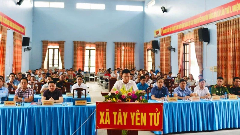 Phó Chủ tịch Thường trực Quốc hội Đỗ Văn Chiến tiếp xúc cử tri tại Bắc Ninh