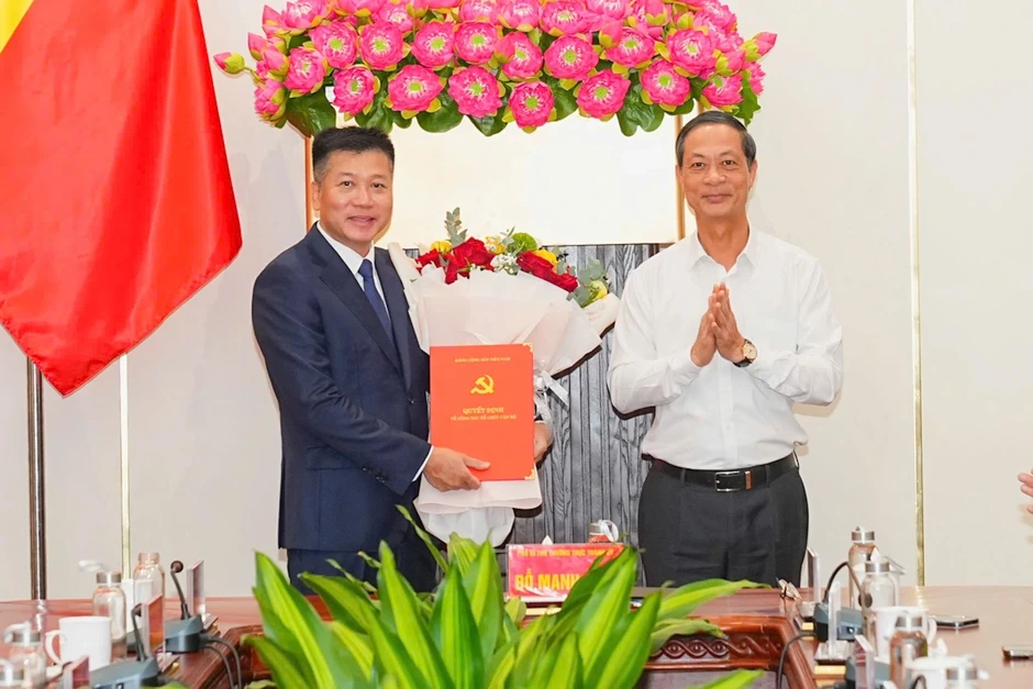 Phó Giám đốc Công an Hải Phòng kiêm giữ chức Phó Chánh Văn phòng Thành ủy Phó Giám đốc Công an Hải Phòng kiêm giữ chức Phó Chánh Văn phòng Thành ủy