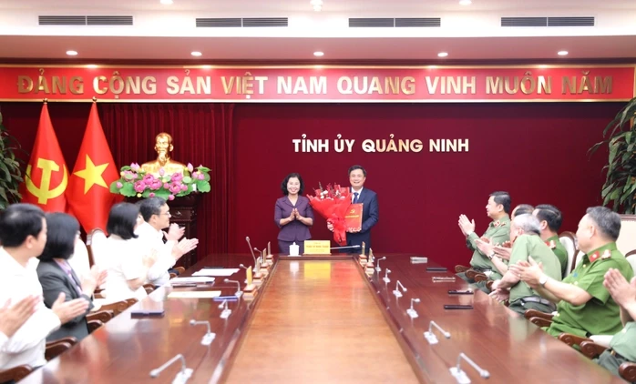 Phó Giám đốc Công an tỉnh Quảng Ninh biệt phái làm Phó Trưởng Ban Nội chính Tỉnh ủy Phó Giám đốc Công an tỉnh Quảng Ninh biệt phái làm Phó Trưởng Ban Nội chính Tỉnh ủy