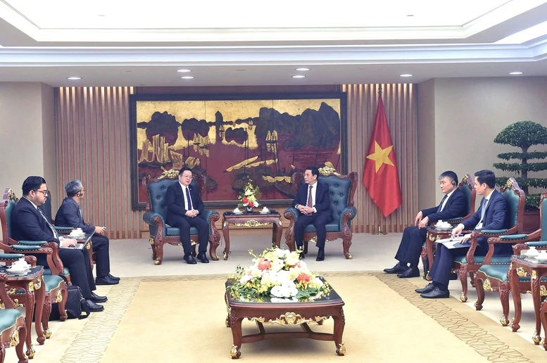 Phó Thủ tướng, Bộ trưởng Bộ Quốc phòng Phan Văn Giang tiếp Tổng Thư ký ASEAN Phó Thủ tướng, Bộ trưởng Bộ Quốc phòng Phan Văn Giang tiếp Tổng Thư ký ASEAN
