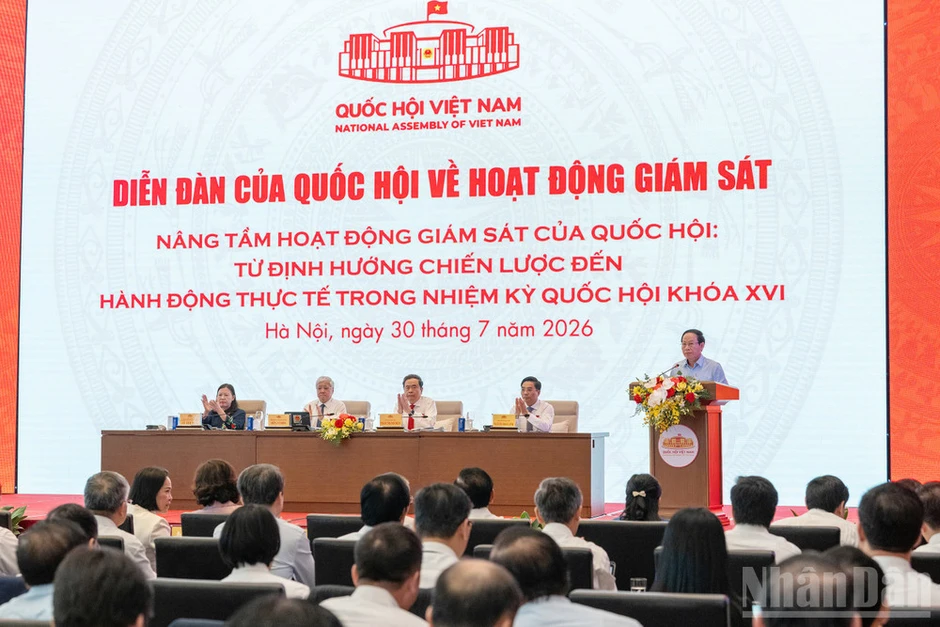 Phó Thủ tướng: Cần chuyển mạnh trọng tâm giám sát sang khâu thực thi pháp luật Phó Thủ tướng: Cần chuyển mạnh trọng tâm giám sát sang khâu thực thi pháp luật