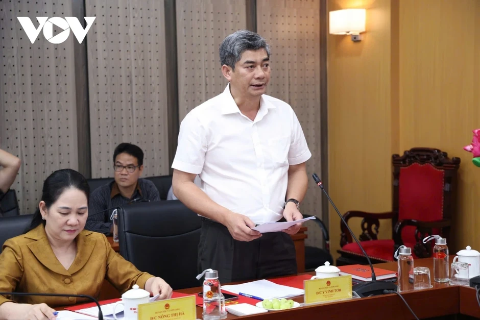 Phó Thủ tướng Chính phủ Hồ Quốc Dũng làm việc với Bộ Dân tộc và Tôn giáo Phó Thủ tướng Chính phủ Hồ Quốc Dũng làm việc với Bộ Dân tộc và Tôn giáo