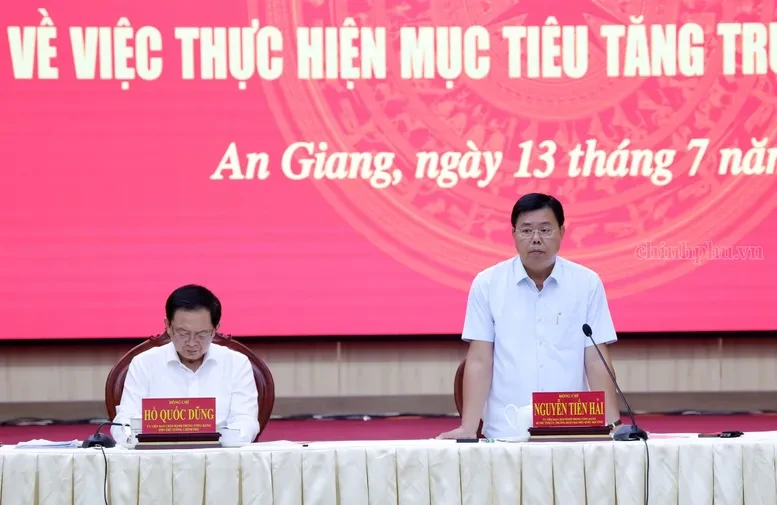 Phó Thủ tướng Hồ Quốc Dũng: An Giang phấn đấu tăng trưởng GRDP từ 10,71% trở lên Phó Thủ tướng Hồ Quốc Dũng: An Giang phấn đấu tăng trưởng GRDP từ 10,71% trở lên