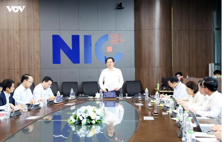 Phó Thủ tướng Hồ Quốc Dũng thăm Trung tâm Đổi mới sáng tạo Quốc gia Phó Thủ tướng Hồ Quốc Dũng thăm Trung tâm Đổi mới sáng tạo Quốc gia
