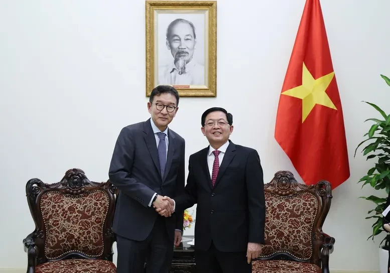 Phó Thủ tướng Hồ Quốc Dũng tiếp lãnh đạo Tập đoàn năng lượng GS (Hàn Quốc) Phó Thủ tướng Hồ Quốc Dũng tiếp lãnh đạo Tập đoàn năng lượng GS (Hàn Quốc)
