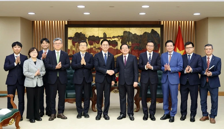 Phó Thủ tướng Hồ Quốc Dũng tiếp Phó Thủ tướng Hàn Quốc Bae Kyung Hoon
