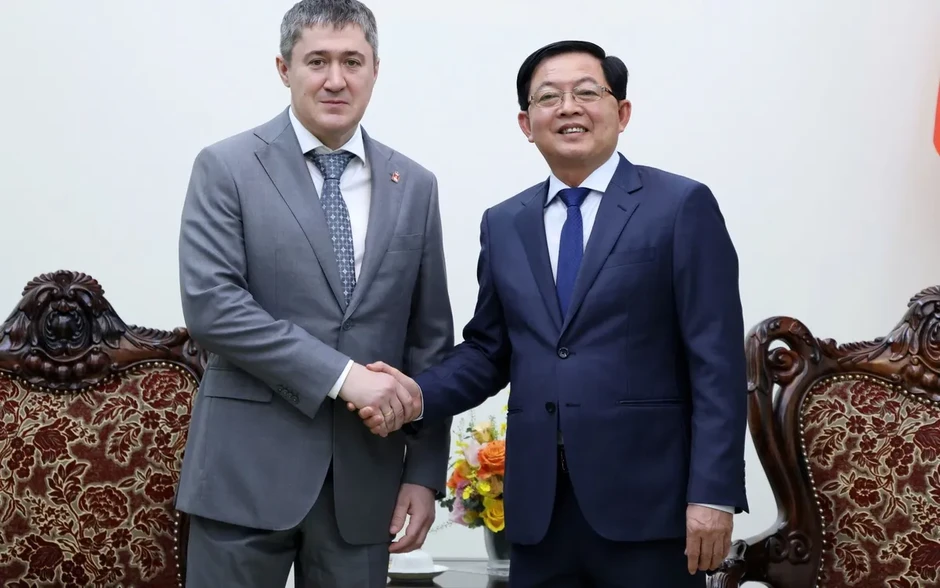 Phó Thủ tướng Hồ Quốc Dũng tiếp Thống đốc tỉnh Perm, Liên bang Nga Phó Thủ tướng Hồ Quốc Dũng tiếp Thống đốc tỉnh Perm, Liên bang Nga