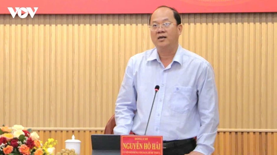 Phó Thủ tướng Hồ Quốc Dũng yêu cầu Cà Mau tập trung thúc đẩy hạ tầng Phó Thủ tướng Hồ Quốc Dũng yêu cầu Cà Mau tập trung thúc đẩy hạ tầng