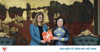 Phó Thủ tướng: Hoàn thiện chính sách bảo vệ trẻ em trên không gian mạng