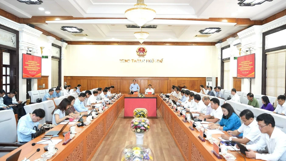 Phó Thủ tướng: Huế phải biến di sản thành sản phẩm, doanh thu và việc làm Phó Thủ tướng: Huế phải biến di sản thành sản phẩm, doanh thu và việc làm