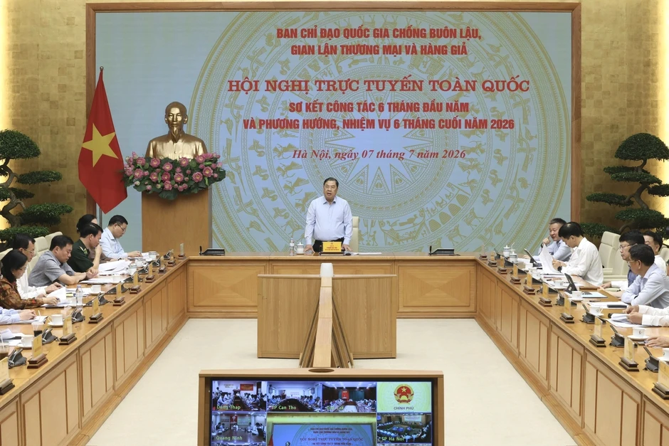 Phó Thủ tướng: “Kiên quyết không để tình trạng tiếp tay, bảo kê vi phạm” Phó Thủ tướng: “Kiên quyết không để tình trạng tiếp tay, bảo kê vi phạm”