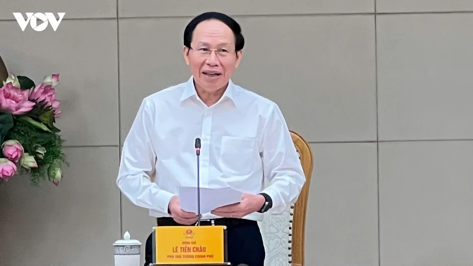 Phó Thủ tướng Lê Tiến Châu: Đổi mới toàn diện giáo dục, chuẩn bị cho năm học mới Phó Thủ tướng Lê Tiến Châu: Đổi mới toàn diện giáo dục, chuẩn bị cho năm học mới