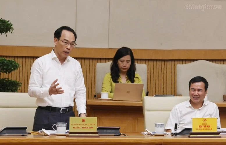 Phó Thủ tướng Lê Tiến Châu: Đưa Đại học Quốc gia Hà Nội vào top 100 châu Á Phó Thủ tướng Lê Tiến Châu: Đưa Đại học Quốc gia Hà Nội vào top 100 châu Á