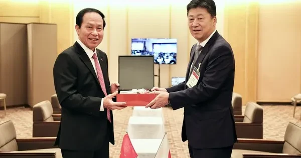 Phó Thủ tướng Lê Tiến Châu tiếp Chủ tịch kiêm Giám đốc điều hành Tập đoàn Nikkei Phó Thủ tướng Lê Tiến Châu tiếp Chủ tịch kiêm Giám đốc điều hành Tập đoàn Nikkei