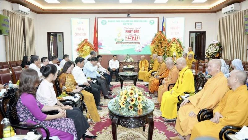 Phó Thủ tướng Nguyễn Văn Thắng thăm, chúc mừng Đại lễ Phật đản tại Huế Phó Thủ tướng Nguyễn Văn Thắng thăm, chúc mừng Đại lễ Phật đản tại Huế