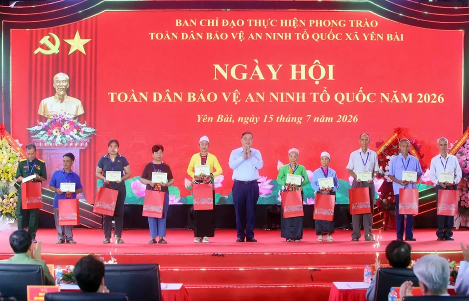 Phó Thủ tướng Phạm Gia Túc dự Ngày hội Toàn dân bảo vệ an ninh Tổ quốc năm 2026 tại xã Yên Bài (Hà Nội) Phó Thủ tướng Phạm Gia Túc dự Ngày hội Toàn dân bảo vệ an ninh Tổ quốc năm 2026 tại xã Yên Bài (Hà Nội)
