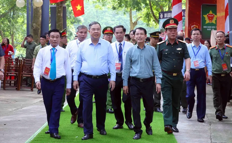 Phó Thủ tướng Phạm Gia Túc dự Ngày hội Toàn dân bảo vệ an ninh Tổ quốc năm 2026 tại xã Yên Bài (Hà Nội) Phó Thủ tướng Phạm Gia Túc dự Ngày hội Toàn dân bảo vệ an ninh Tổ quốc năm 2026 tại xã Yên Bài (Hà Nội)