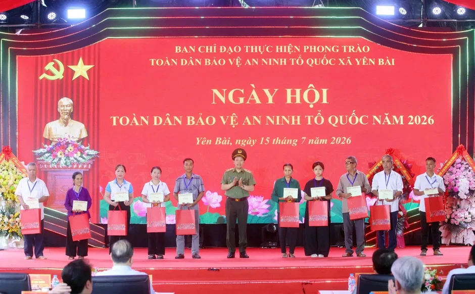 Phó Thủ tướng Phạm Gia Túc dự Ngày hội Toàn dân bảo vệ an ninh Tổ quốc năm 2026 tại xã Yên Bài (Hà Nội) Phó Thủ tướng Phạm Gia Túc dự Ngày hội Toàn dân bảo vệ an ninh Tổ quốc năm 2026 tại xã Yên Bài (Hà Nội)