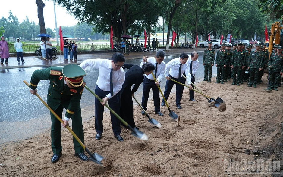 Phó Thủ tướng Phạm Thị Thanh Trà dự lễ truy điệu, an táng hài cốt liệt sĩ quân tình nguyện Việt Nam tại Quảng Ngãi Phó Thủ tướng Phạm Thị Thanh Trà dự lễ truy điệu, an táng hài cốt liệt sĩ quân tình nguyện Việt Nam tại Quảng Ngãi