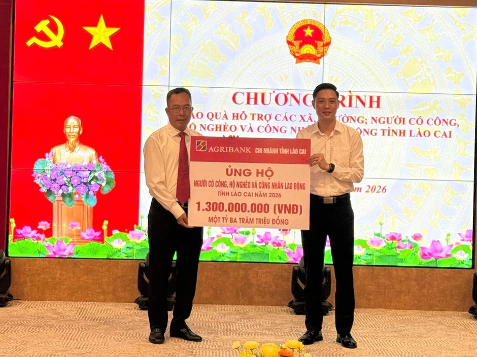 Phó Thủ tướng Phạm Thị Thanh Trà tiếp xúc cử tri tại Lào Cai Phó Thủ tướng Phạm Thị Thanh Trà tiếp xúc cử tri tại Lào Cai