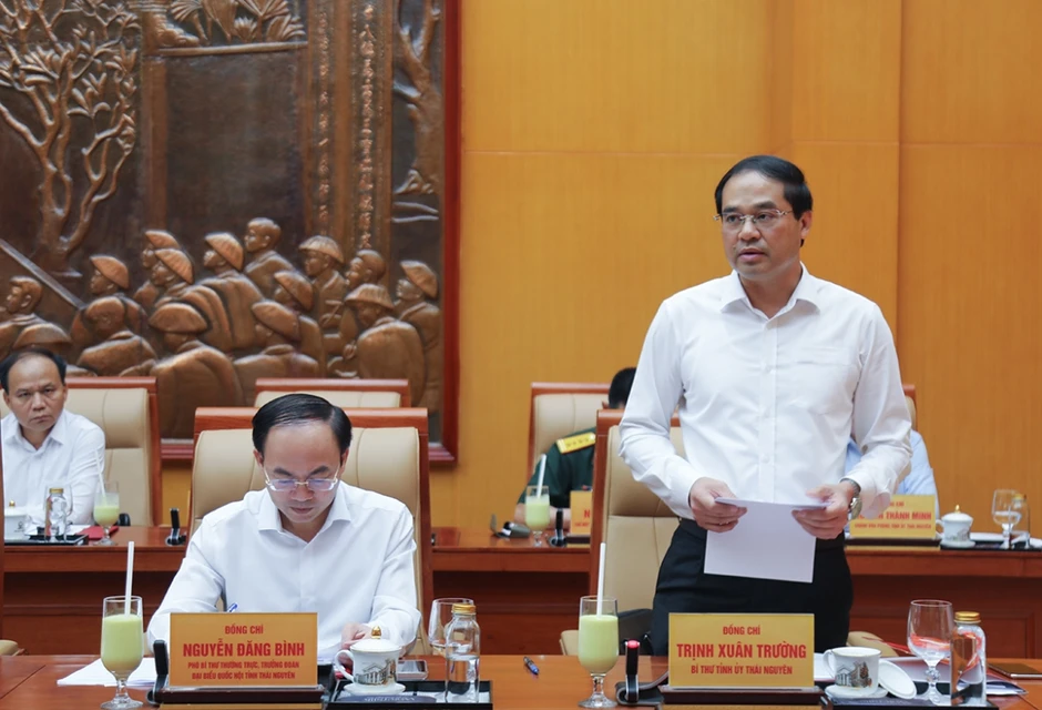 Phó Thủ tướng Phan Văn Giang: Đánh giá cán bộ phải bằng kết quả, sản phẩm cụ thể Phó Thủ tướng Phan Văn Giang: Đánh giá cán bộ phải bằng kết quả, sản phẩm cụ thể