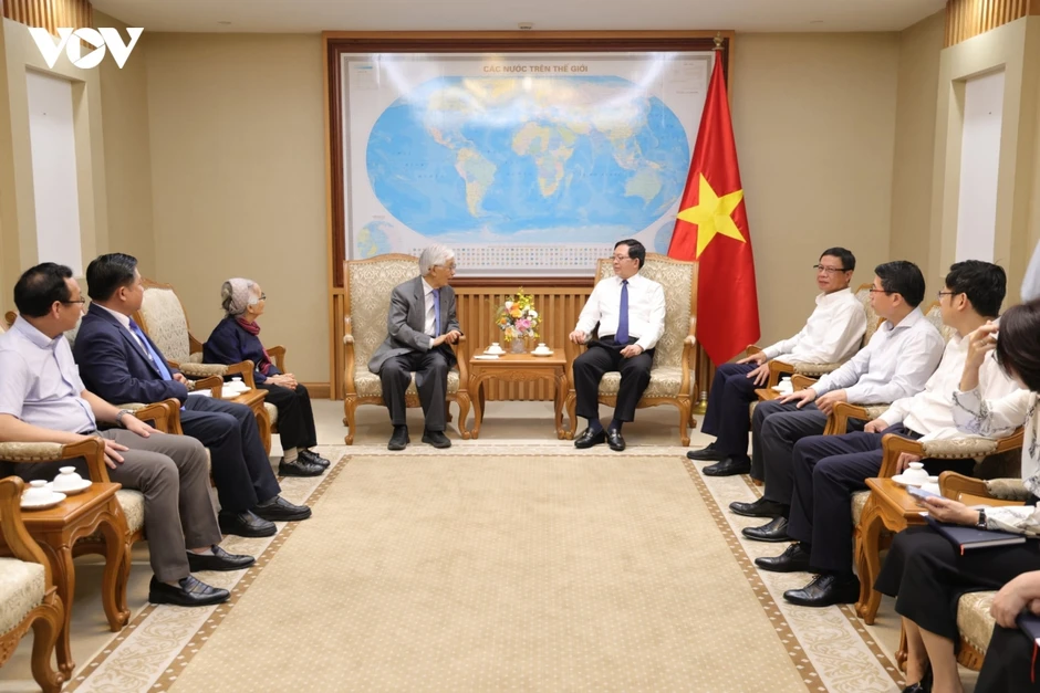 Phó Thủ tướng: Phát huy vai trò kết nối, thu hút các nhà khoa học quốc tế Phó Thủ tướng: Phát huy vai trò kết nối, thu hút các nhà khoa học quốc tế