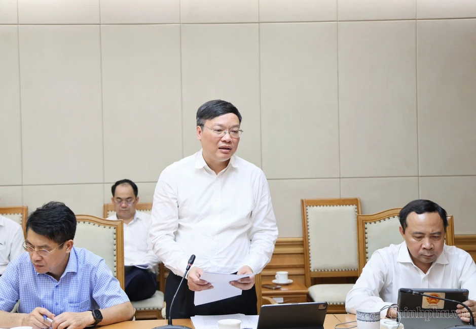 Phó Thủ tướng: "Không nên đặt nặng thu hút nhân tài vào cơ quan Nhà nước" Phó Thủ tướng: "Không nên đặt nặng thu hút nhân tài vào cơ quan Nhà nước"