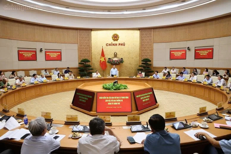 Phó Thủ tướng Thường trực: Bảo vệ nền tảng tư tưởng của Đảng, then chốt ở người đứng đầu Phó Thủ tướng Thường trực: Bảo vệ nền tảng tư tưởng của Đảng, then chốt ở người đứng đầu