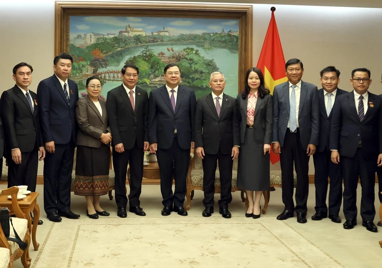 Phó Thủ tướng Thường trực Chính phủ Phạm Gia Túc tiếp Bí thư Thành ủy, Chủ tịch HĐND Thủ đô Vientiane Phó Thủ tướng Thường trực Chính phủ Phạm Gia Túc tiếp Bí thư Thành ủy, Chủ tịch HĐND Thủ đô Vientiane