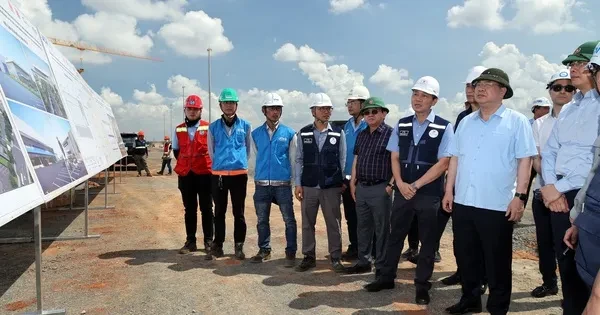 Phó Thủ tướng Thường trực kiểm tra tiến độ sân bay Long Thành, cao tốc TP Hồ Chí Minh - Long Thành - Dầu Giây Phó Thủ tướng Thường trực kiểm tra tiến độ sân bay Long Thành, cao tốc TP Hồ Chí Minh - Long Thành - Dầu Giây