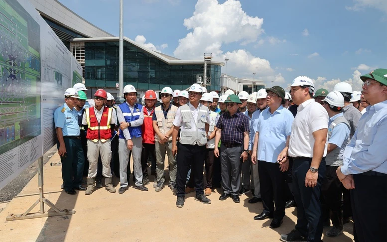 Phó Thủ tướng Thường trực kiểm tra tiến độ sân bay Long Thành, cao tốc TP Hồ Chí Minh - Long Thành - Dầu Giây Phó Thủ tướng Thường trực kiểm tra tiến độ sân bay Long Thành, cao tốc TP Hồ Chí Minh - Long Thành - Dầu Giây
