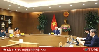 Phó Thủ tướng Thường trực Nguyễn Hòa Bình điện đàm với nguyên Phó Thủ tướng Singapore Vương Thụy Kiệt