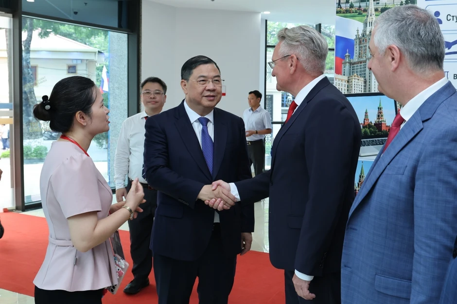 Phó Thủ tướng Thường trực Phạm Gia Túc: Nâng tầm hợp tác giáo dục Việt - Nga Phó Thủ tướng Thường trực Phạm Gia Túc: Nâng tầm hợp tác giáo dục Việt - Nga