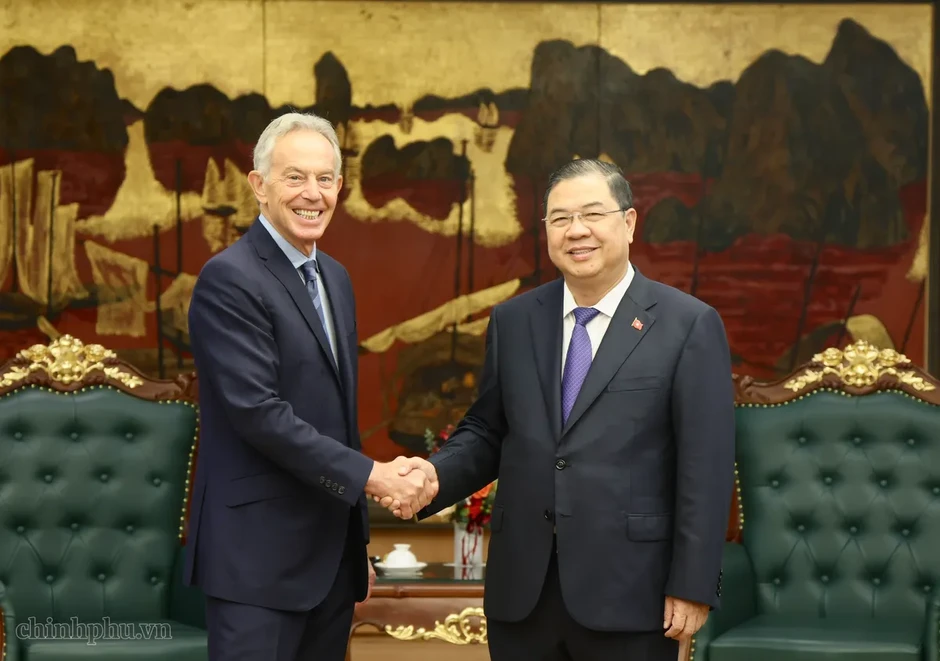 Phó Thủ tướng Thường trực Phạm Gia Túc tiếp cựu Thủ tướng Vương quốc Anh Tony Blair Phó Thủ tướng Thường trực Phạm Gia Túc tiếp cựu Thủ tướng Vương quốc Anh Tony Blair