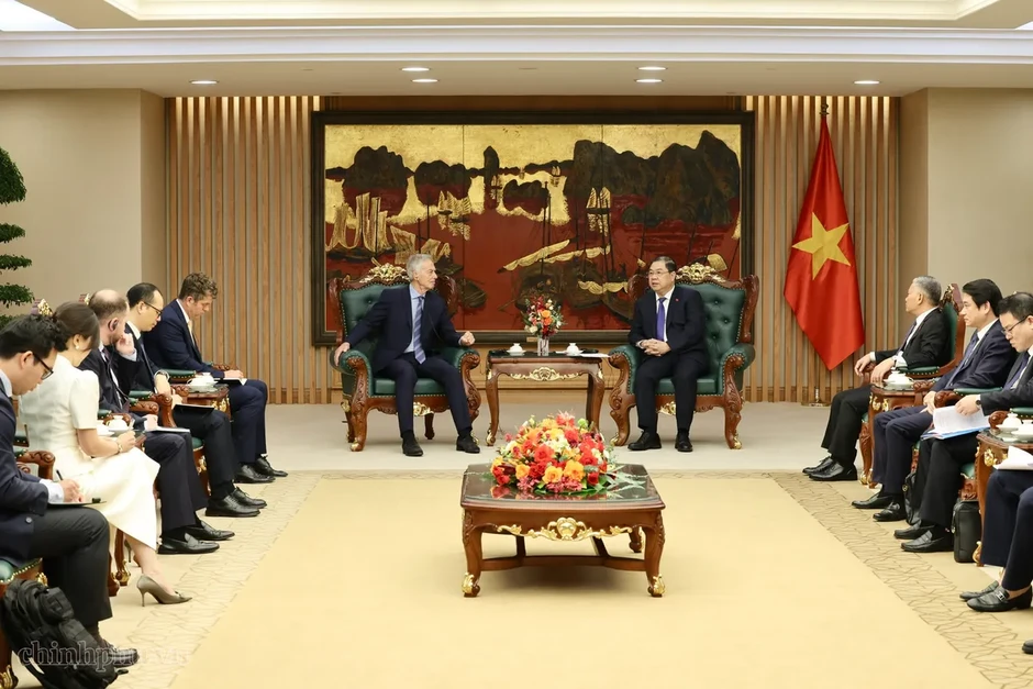 Phó Thủ tướng Thường trực Phạm Gia Túc tiếp cựu Thủ tướng Vương quốc Anh Tony Blair Phó Thủ tướng Thường trực Phạm Gia Túc tiếp cựu Thủ tướng Vương quốc Anh Tony Blair