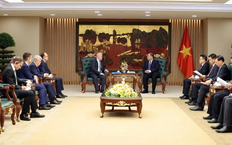 Phó Thủ tướng Thường trực tiếp lãnh đạo Tập đoàn năng lượng RusHydro (Nga) Phó Thủ tướng Thường trực tiếp lãnh đạo Tập đoàn năng lượng RusHydro (Nga)
