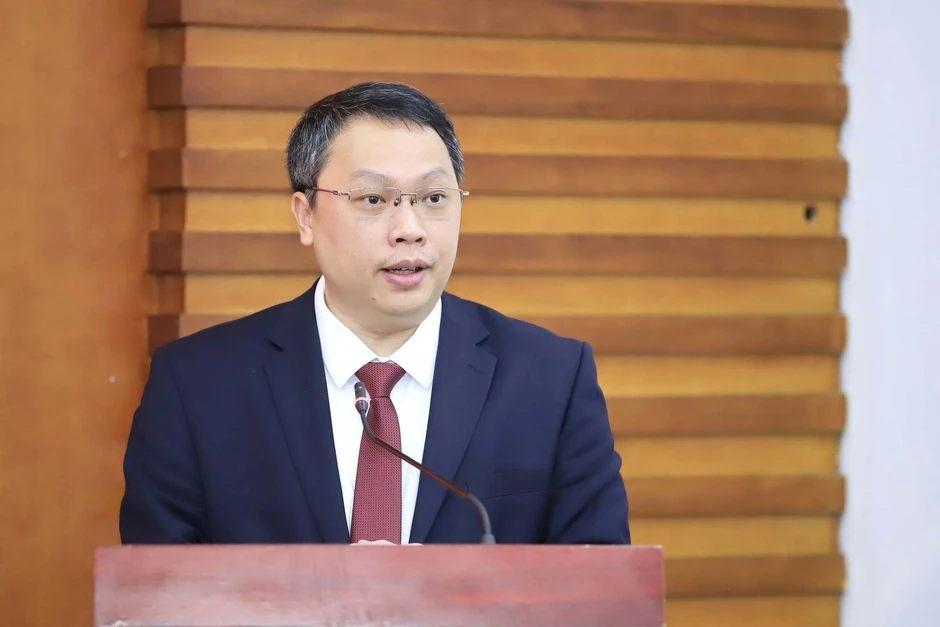 Phó Thủ tướng trao quyết định tiếp nhận, bổ nhiệm Thứ trưởng Bộ Văn hóa Phó Thủ tướng trao quyết định tiếp nhận, bổ nhiệm Thứ trưởng Bộ Văn hóa