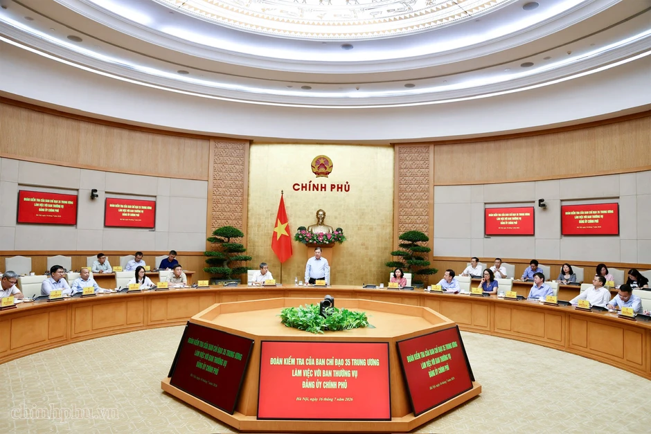 Phó Thủ tướng: Truyền thông phải đi trước, không tạo khoảng trống thông tin Phó Thủ tướng: Truyền thông phải đi trước, không tạo khoảng trống thông tin