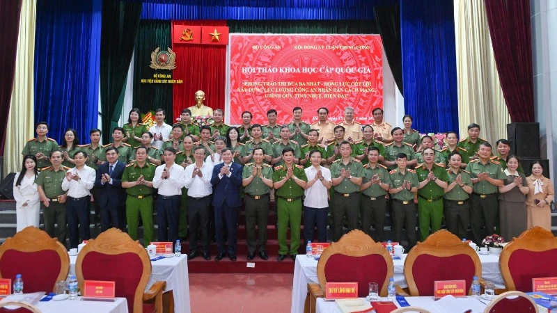 Phong trào thi đua “Ba nhất” phải được cụ thể hóa trong công việc, kết quả cụ thể Phong trào thi đua “Ba nhất” phải được cụ thể hóa trong công việc, kết quả cụ thể