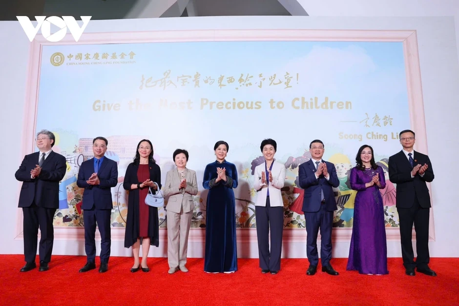 Phu nhân Ngô Phương Ly thăm Trung tâm Tống Khánh Linh tại Bắc Kinh, Trung Quốc