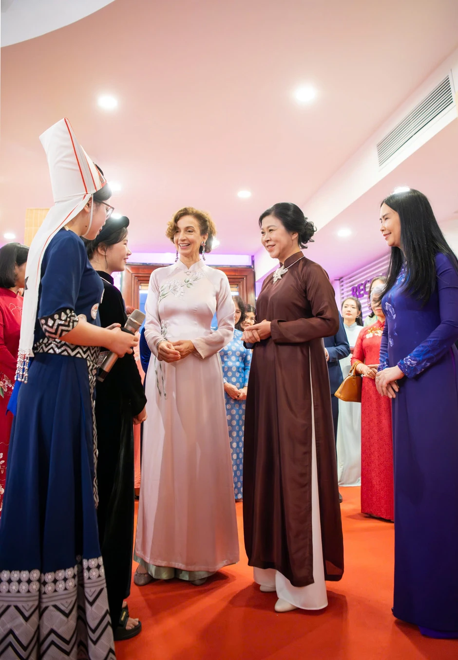 Phu nhân Tổng Bí thư, Chủ tịch nước sẽ dự Ngày Việt Nam tại Pháp Phu nhân Tổng Bí thư, Chủ tịch nước sẽ dự Ngày Việt Nam tại Pháp