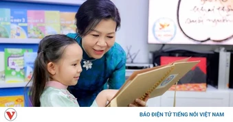 Phu nhân Tổng Bí thư, Chủ tịch nước Tô Lâm tặng tủ sách tiếng Việt tại Singapore