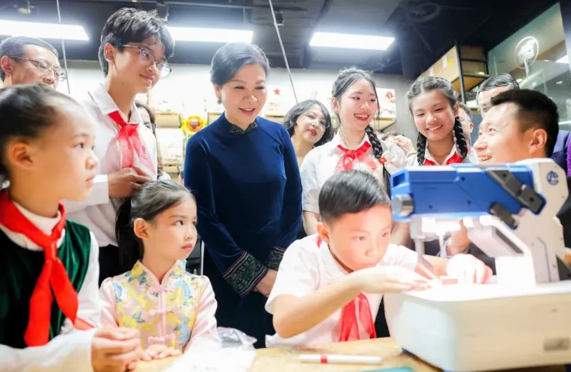 Phu nhân Tổng Bí thư, Chủ tịch nước Tô Lâm thăm Trung tâm Tống Khánh Linh Phu nhân Tổng Bí thư, Chủ tịch nước Tô Lâm thăm Trung tâm Tống Khánh Linh