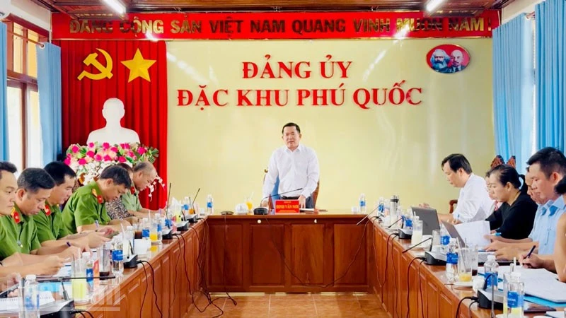 Phú Quốc quyết liệt lập lại kỷ cương an ninh trật tự và quản lý đất rừng Phú Quốc quyết liệt lập lại kỷ cương an ninh trật tự và quản lý đất rừng
