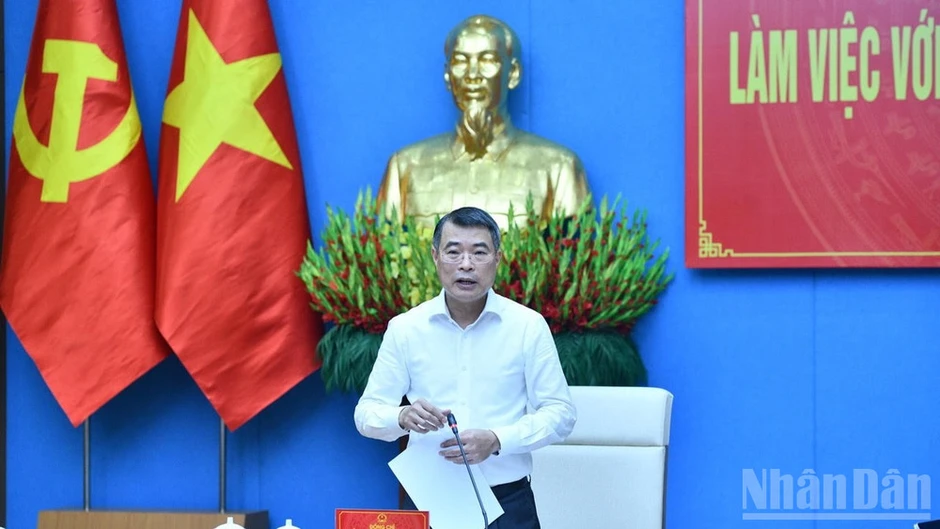 Phú Thọ khắc phục điểm nghẽn về hạ tầng, phấn đấu trở thành “thủ phủ” công nghiệp của cả nước Phú Thọ khắc phục điểm nghẽn về hạ tầng, phấn đấu trở thành “thủ phủ” công nghiệp của cả nước