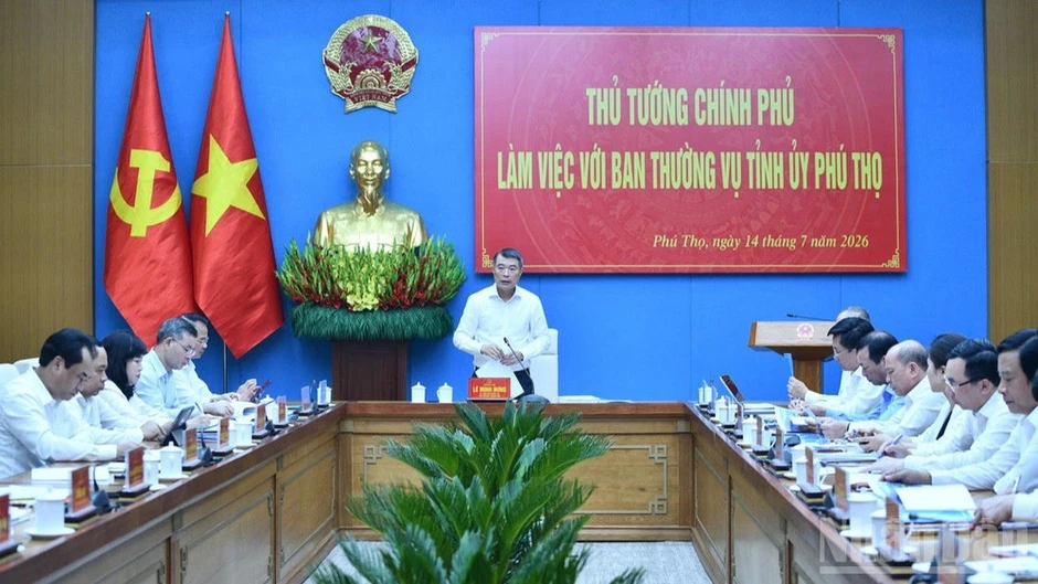 Phú Thọ khắc phục điểm nghẽn về hạ tầng, phấn đấu trở thành “thủ phủ” công nghiệp của cả nước Phú Thọ khắc phục điểm nghẽn về hạ tầng, phấn đấu trở thành “thủ phủ” công nghiệp của cả nước