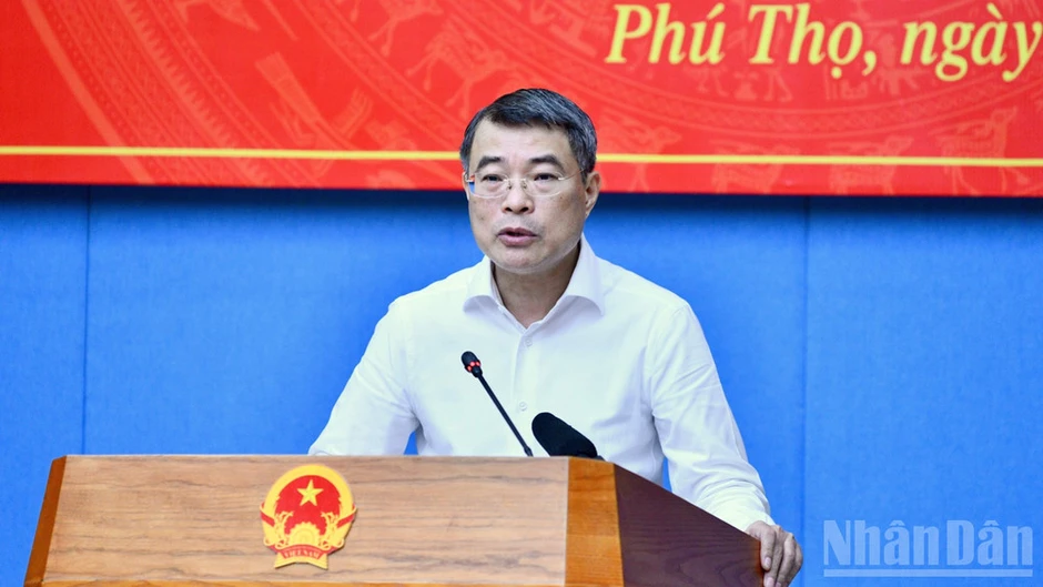 Phú Thọ khắc phục điểm nghẽn về hạ tầng, phấn đấu trở thành “thủ phủ” công nghiệp của cả nước Phú Thọ khắc phục điểm nghẽn về hạ tầng, phấn đấu trở thành “thủ phủ” công nghiệp của cả nước
