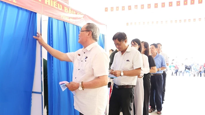 Phường Phú Thuận diễn tập công tác bầu cử Phường Phú Thuận diễn tập công tác bầu cử