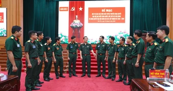 Quân khu 9 chú trọng bồi dưỡng, rèn luyện đội ngũ báo cáo viên